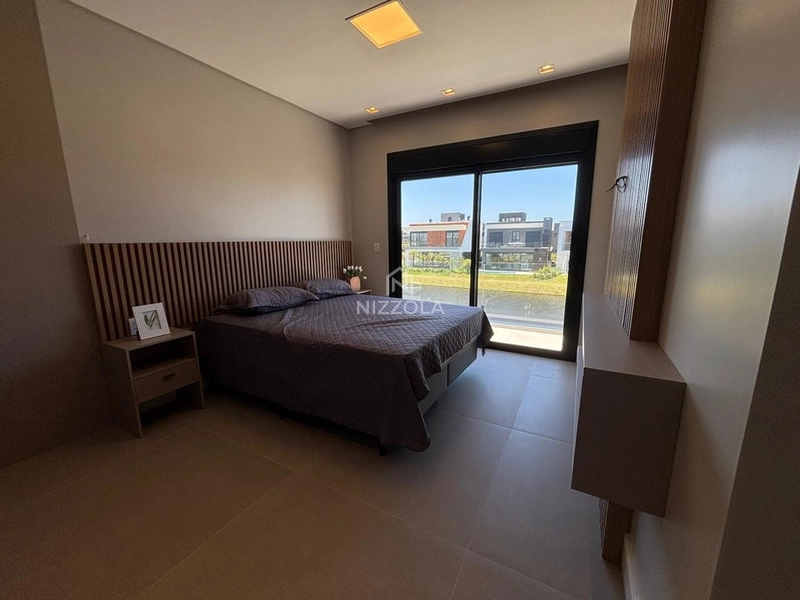 Sobrado beira lago, com 5 suítes, no Condomínio Sunset: 19ª foto da galeria de imagens do imóvel