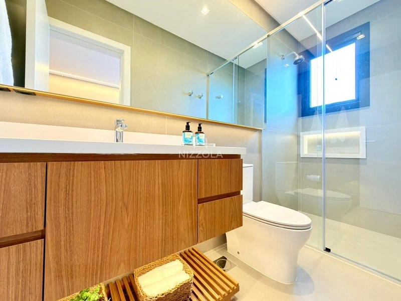 Sobrado alto padrão, com 5 suítes, beira-lago no Condomínio Amare: 44ª foto da galeria de imagens do imóvel