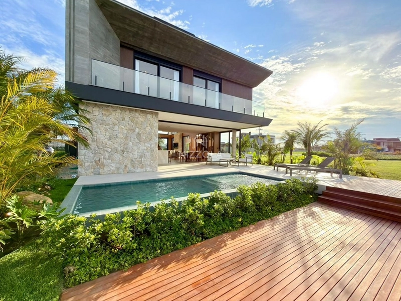 Sobrado alto padrão, com 5 suítes, beira-lago no Condomínio Amare: 3ª foto da galeria de imagens do imóvel