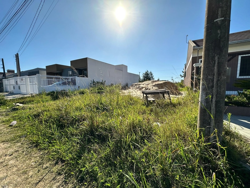 Terreno em Atlântida Sul: 2ª foto da galeria de imagens do imóvel