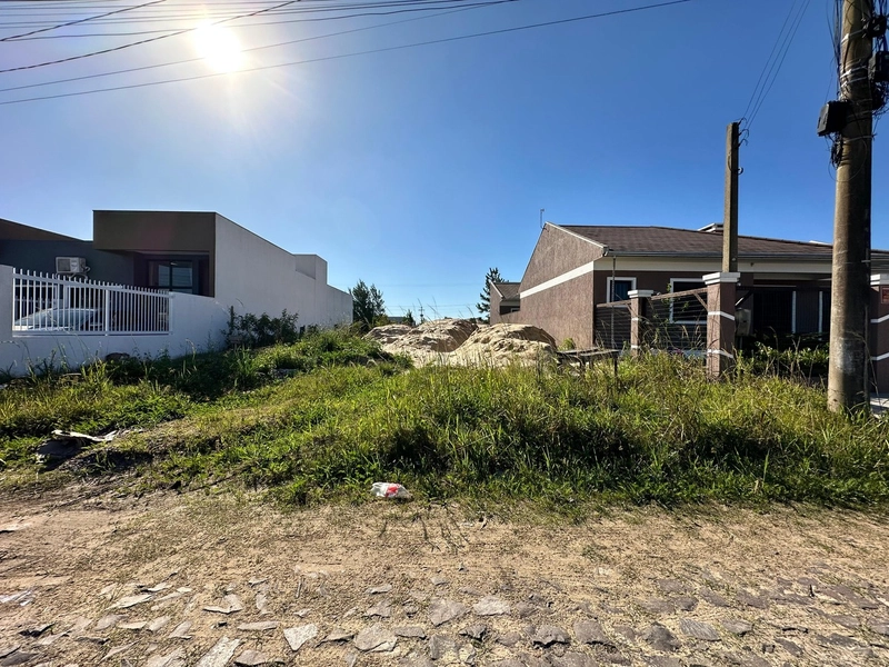 Terreno em Atlântida Sul: 1ª foto da galeria de imagens do imóvel