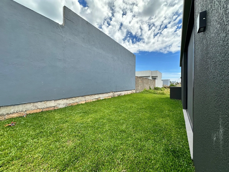 Casa 3 dormitórios sendo 1 suíte, próxima ao centro de Atlântida Sul.: 10ª foto da galeria de imagens do imóvel