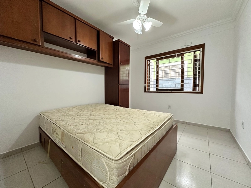 Casa de esquina com 4 dorms/3 suítes, com piscina a 4 quadras da praia: 18ª foto da galeria de imagens do imóvel