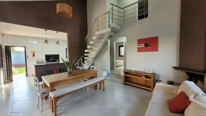 Casa com 4 dormitórios, sendo 2 suítes, em Mariápolis.: 16ª foto da galeria de imagens do imóvel