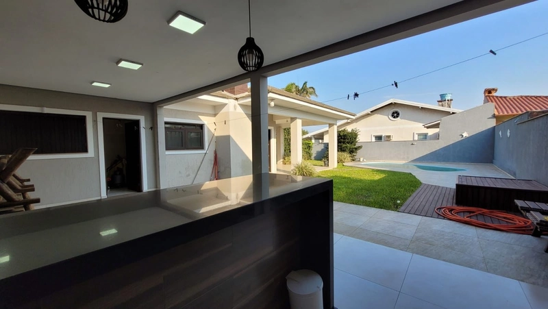 Casa com 4 dormitórios, sendo 2 suítes, em Mariápolis.: 14ª foto da galeria de imagens do imóvel