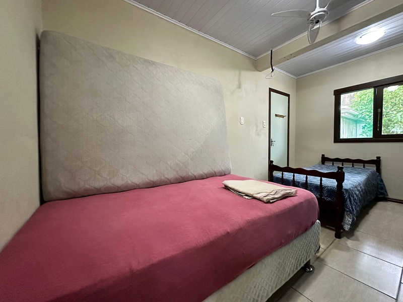 Casa de esquina semimobiliada em Atlântida Sul.: 10ª foto da galeria de imagens do imóvel