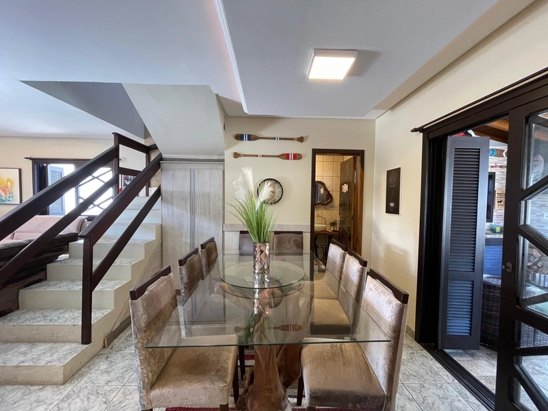 Sobrado mobiliado e decorado com 4 dormitórios em Noiva do Mar: 14ª foto da galeria de imagens do imóvel