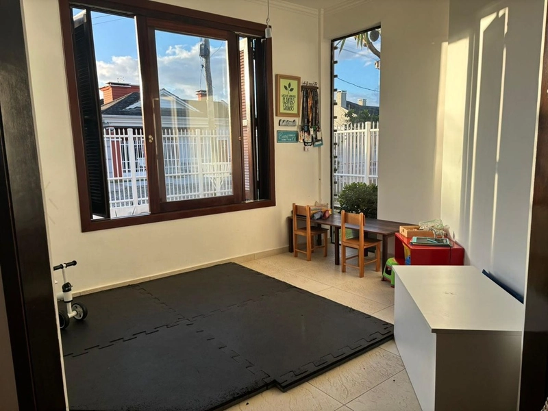Casa mobiliada e decorada com 4 dormitórios e piscina em Atlântida Sul: 5ª foto da galeria de imagens do imóvel