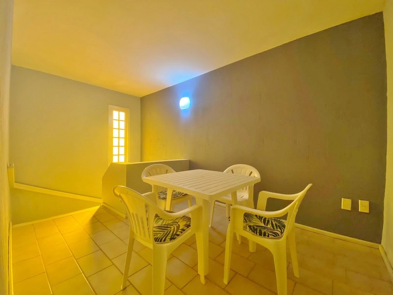 Casa mobiliada, com 3 dormitórios, há 1 quadra da praia de Xangri-lá: 14ª foto da galeria de imagens do imóvel