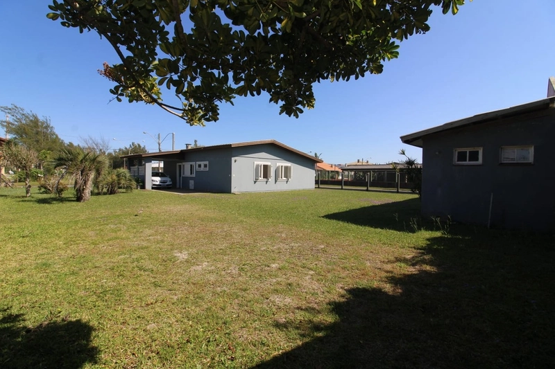 Casa com 3 dormitórios, mobiliada no centro de Xangri-lá: 8ª foto da galeria de imagens do imóvel