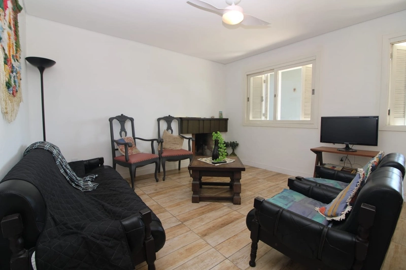 Casa com 3 dormitórios, mobiliada no centro de Xangri-lá: 13ª foto da galeria de imagens do imóvel