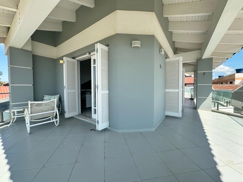 Casa mobiliada com 4 dormitórios, 2 suítes e piscina aquecida: 22ª foto da galeria de imagens do imóvel
