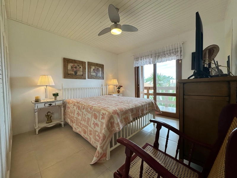 Casa mobiliada e decorada com 3 dormitórios, 1 suíte e dois terrenos: 23ª foto da galeria de imagens do imóvel