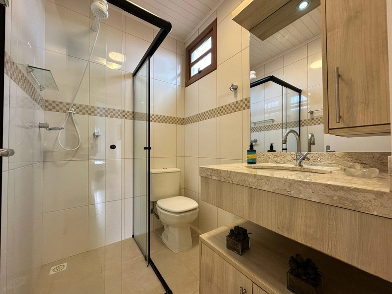 Casa mobiliada e decorada com 3 dormitórios, 1 suíte e dois terrenos: 22ª foto da galeria de imagens do imóvel
