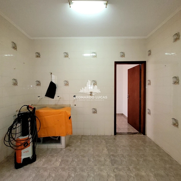 CASA À VENDA COM 03 DORMS. SENDO UMA SUÍTE COM 640 M² DE TERRENO.: 8ª foto da galeria de imagens do imóvel