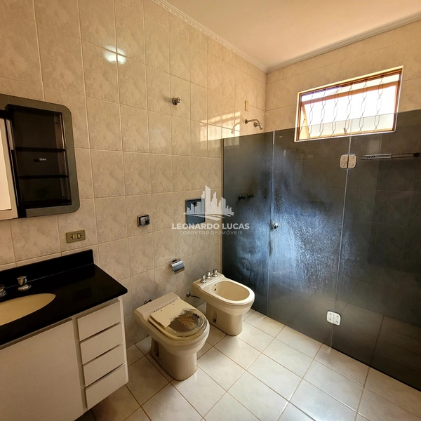 CASA À VENDA COM 03 DORMS. SENDO UMA SUÍTE COM 640 M² DE TERRENO.: 13ª foto da galeria de imagens do imóvel