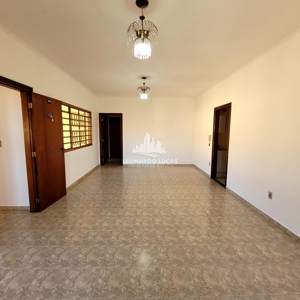 CASA À VENDA COM 03 DORMS. SENDO UMA SUÍTE COM 640 M² DE TERRENO.: 5ª foto da galeria de imagens do imóvel