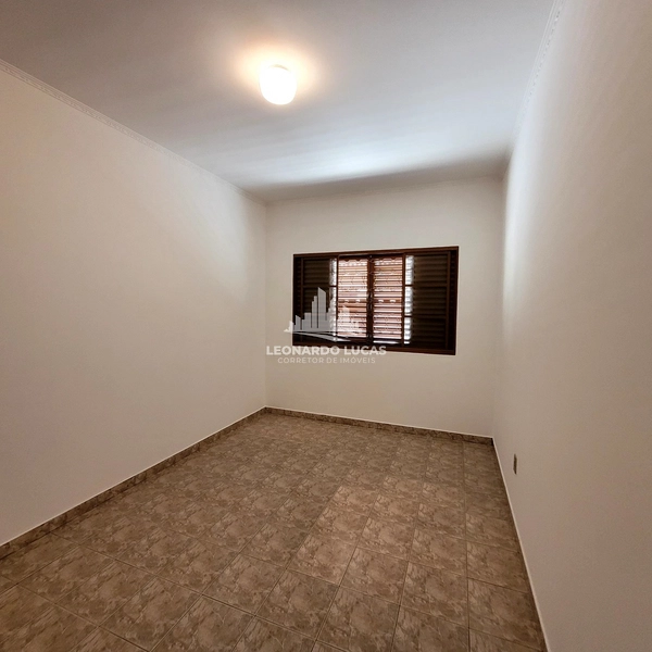 CASA À VENDA COM 03 DORMS. SENDO UMA SUÍTE COM 640 M² DE TERRENO.: 14ª foto da galeria de imagens do imóvel