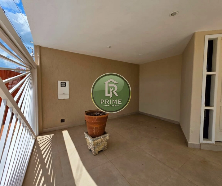 CASA COM 03 DORMS. SENDO UMA SUÍTE COM CLOSET E PISCINA NO LABIENOPOLI: 2ª foto da galeria de imagens do imóvel