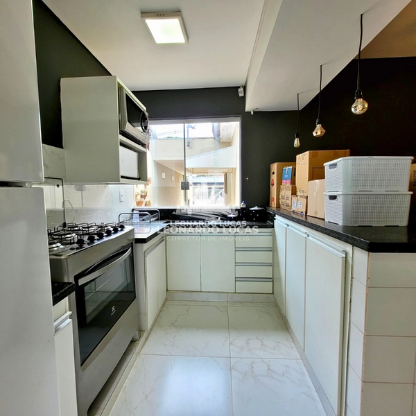 CASA COM 03 DORMS. SENDO UMA SUÍTE COM CLOSET E PISCINA NO LABIENOPOLI: 9ª foto da galeria de imagens do imóvel