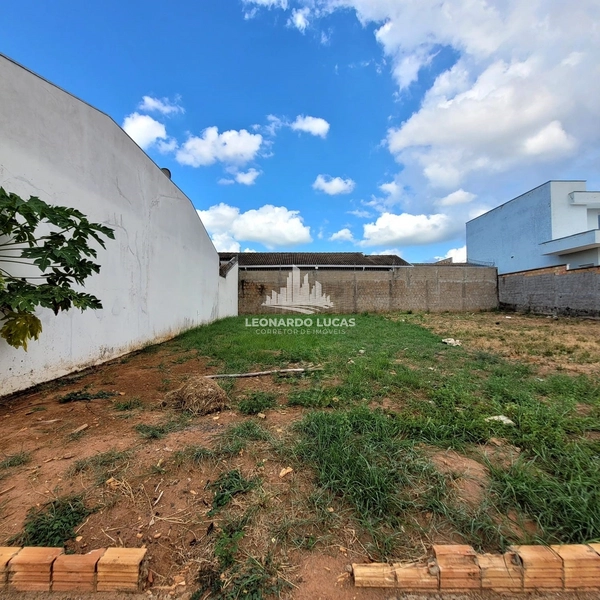 TERRENO DE 180 M² À VENDA NA VILOTA SÃO JOSÉ EM GARÇA.: 1ª foto da galeria de imagens do imóvel