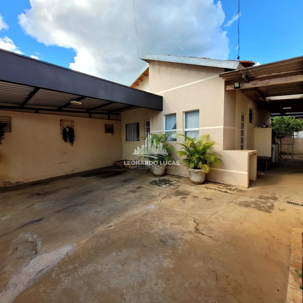 CASA DISPONÍVEL À VENDA COM 02 DORMS. NO BAIRRO MONTE VERDE.: 1ª foto da galeria de imagens do imóvel