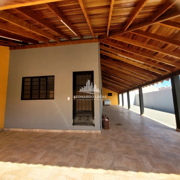 CASA À VENDA COM 02 DORMITÓRIOS NO BAIRRO ECOVILLE.: 2ª foto da galeria de imagens do imóvel