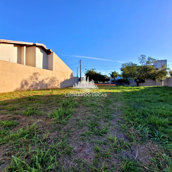 TERRENO DE 360 MTS À VENDA NO BAIRRO RESIDENCIAL DO BOSQUE POR R$ 220: 2ª foto da galeria de imagens do imóvel