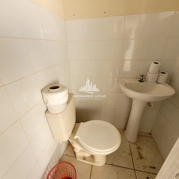 CASA DISPONÍVEL PARA VENDA COM QUATRO DORMITÓRIOS E TRÊS BANHEIROS.: 6ª foto da galeria de imagens do imóvel