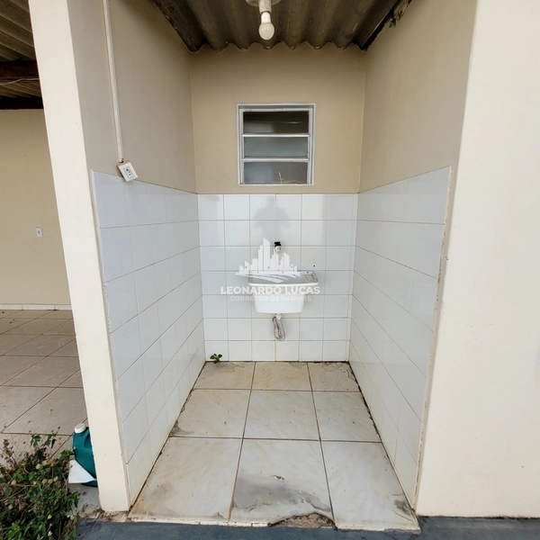 CASA DISPONÍVEL PARA VENDA COM QUATRO DORMITÓRIOS E TRÊS BANHEIROS.: 5ª foto da galeria de imagens do imóvel
