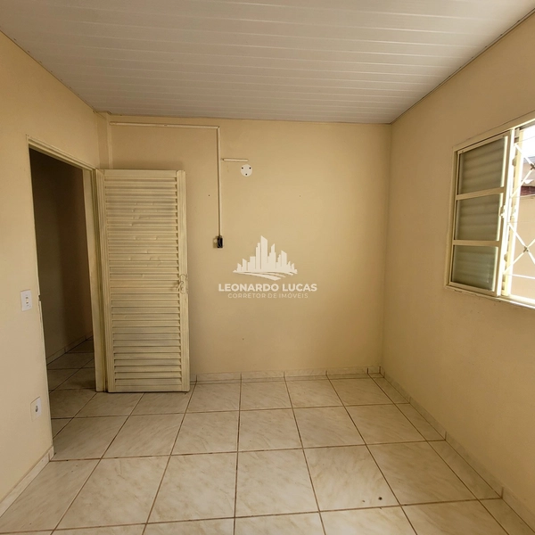 CASA DISPONÍVEL PARA VENDA COM QUATRO DORMITÓRIOS E TRÊS BANHEIROS.: 8ª foto da galeria de imagens do imóvel