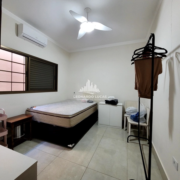 CASA NO CENTRO DISPONIVEL PARA VENDA COM 04 DORMITORIOS: 11ª foto da galeria de imagens do imóvel
