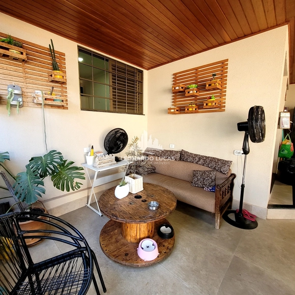 CASA NO CENTRO DISPONIVEL PARA VENDA COM 04 DORMITORIOS: 14ª foto da galeria de imagens do imóvel
