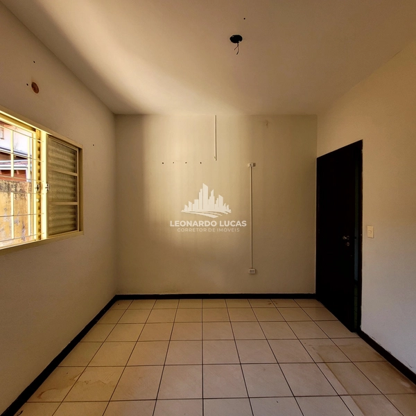 CASA À VENDA COM 02 DORMITÓRIOS SENDO UMA SUÍTE NO BAIRRO NOVA GARÇA.: 5ª foto da galeria de imagens do imóvel