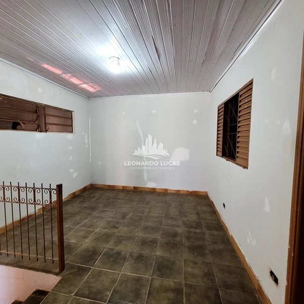 CASA À VENDA COM 03 DORMITÓRIOS SENDO UMA SUÍTE NO BAIRRO REBELO.: 8ª foto da galeria de imagens do imóvel