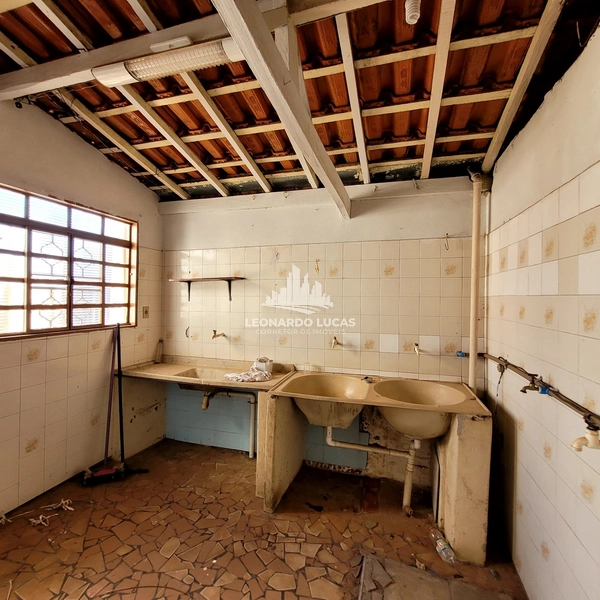 CASA À VENDA COM 03 DORMITÓRIOS SENDO UMA SUÍTE NO BAIRRO REBELO.: 9ª foto da galeria de imagens do imóvel