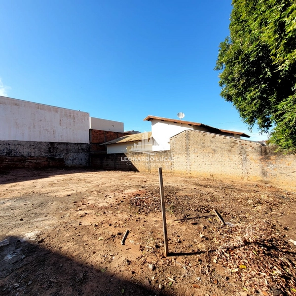 TERRENO DE 180 M² DISPONÍVEL PARA VENDA NO BAIRRO JARDIM BRASIL.: 3ª foto da galeria de imagens do imóvel