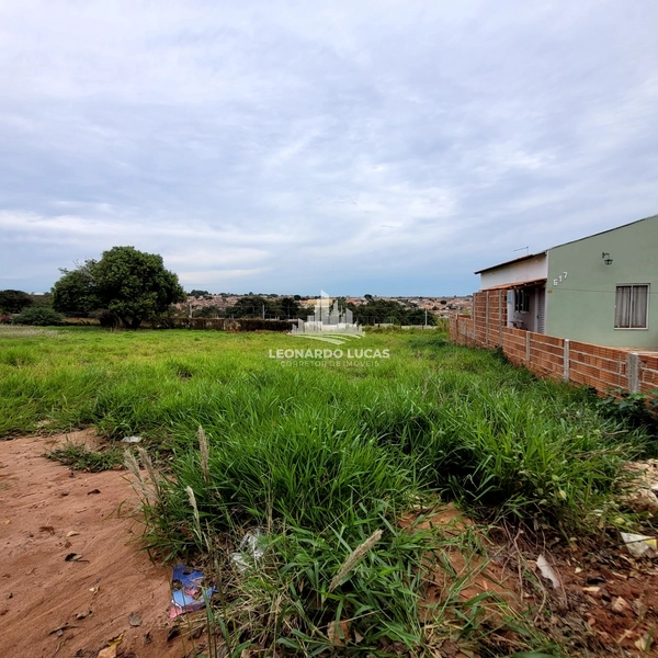 TERRENOS À VENDA NO BAIRRO JARDIM MONDRIAN POR R$ 65 MIL CADA.: 1ª foto da galeria de imagens do imóvel