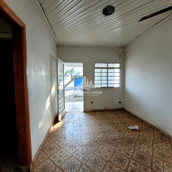 CASA À VENDA COM 02 DORMITÓRIOS NO BAIRRO GUANABARA POR 150 MIL!: 2ª foto da galeria de imagens do imóvel