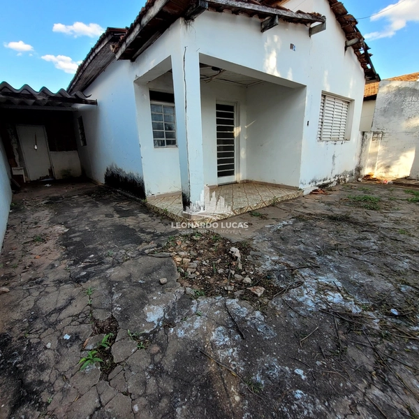 CASA À VENDA COM 02 DORMITÓRIOS NO BAIRRO GUANABARA POR 150 MIL!: 1ª foto da galeria de imagens do imóvel