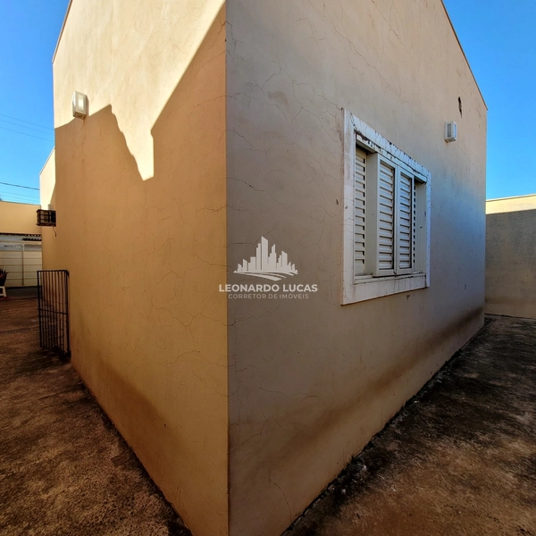 CASA DISPONÍVEL À VENDA COM TRÊS DORMITÓRIOS SENDO UMA SUÍTE JD BRASIL: 12ª foto da galeria de imagens do imóvel