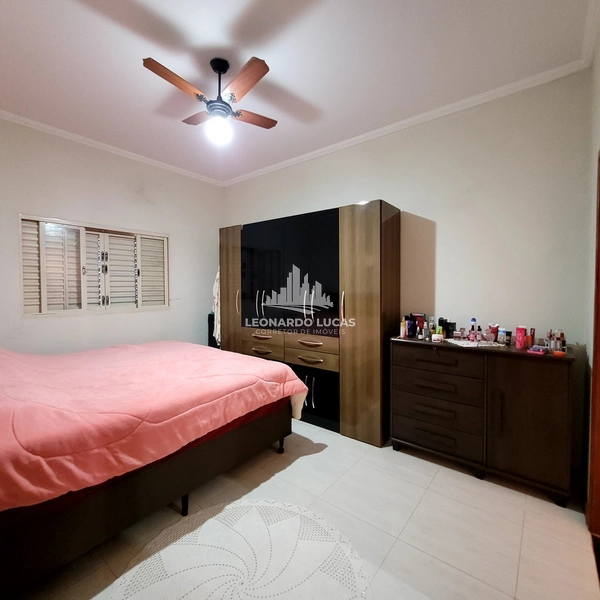 CASA DISPONÍVEL À VENDA COM TRÊS DORMITÓRIOS SENDO UMA SUÍTE JD BRASIL: 8ª foto da galeria de imagens do imóvel