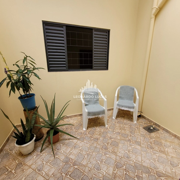 CASA À VENDA DE TRÊS DORMITÓRIOS NO BAIRRO JARDIM BRASIL: 4ª foto da galeria de imagens do imóvel