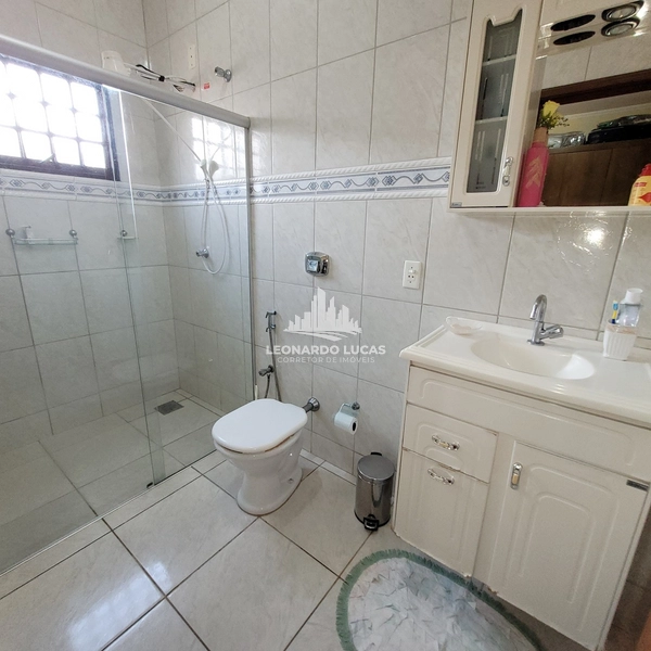 CASA À VENDA DE TRÊS DORMITÓRIOS NO BAIRRO JARDIM BRASIL: 11ª foto da galeria de imagens do imóvel