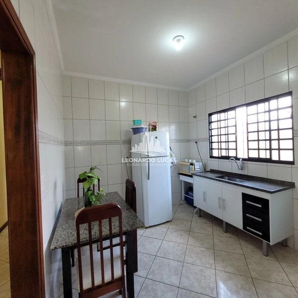 CASA À VENDA DE TRÊS DORMITÓRIOS NO BAIRRO JARDIM BRASIL: 6ª foto da galeria de imagens do imóvel