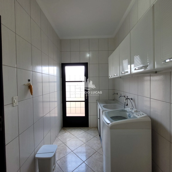 CASA À VENDA DE TRÊS DORMITÓRIOS NO BAIRRO JARDIM BRASIL: 12ª foto da galeria de imagens do imóvel