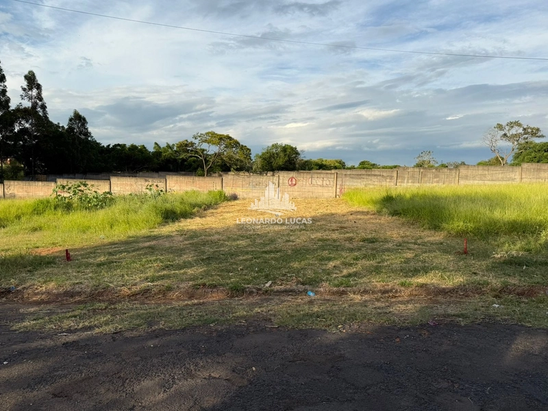 TERRENO DE 240 MTS À VENDA NO BAIRRO SÃO LUCAS POR R$ 50 MIL.