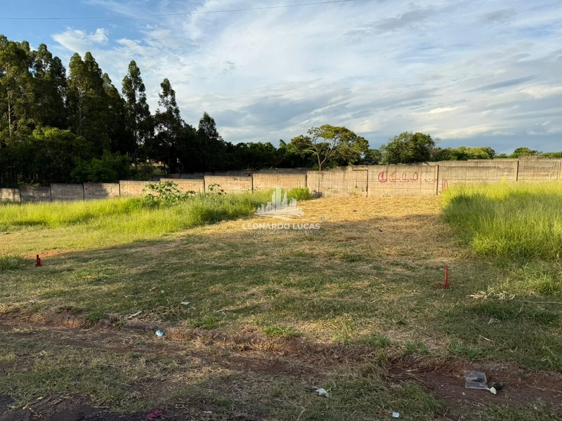 TERRENO DE 240 MTS À VENDA NO BAIRRO SÃO LUCAS POR R$ 50 MIL.: 2ª foto da galeria de imagens do imóvel