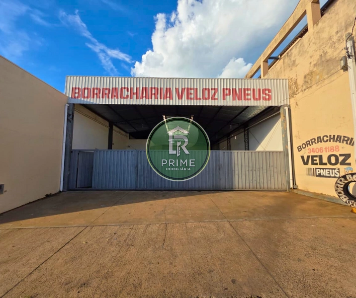 BARRACÃO DE 312,50 METROS DISPONÍVEL NO BAIRRO JARDIM BRASIL.