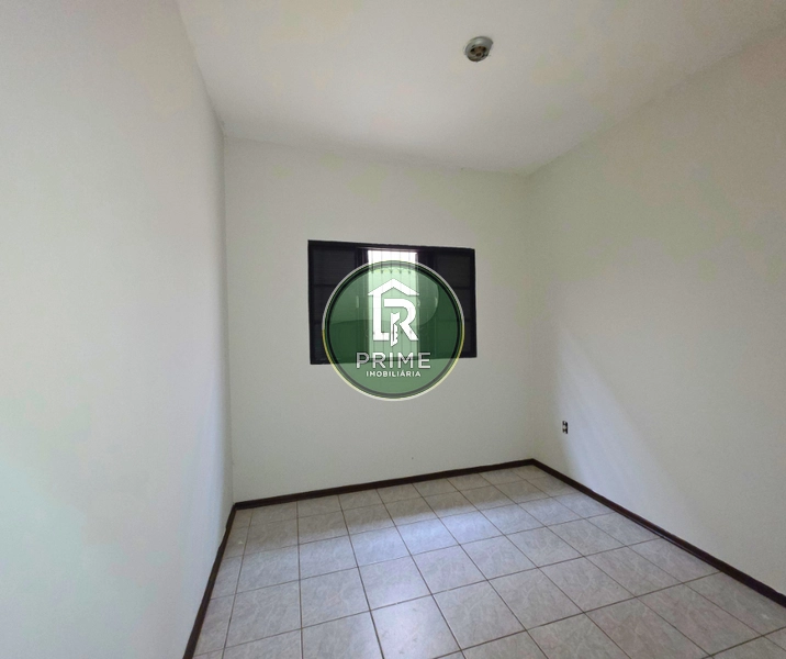 CASA DE TRÊS DORMITÓRIOS DISPONÍVEL PARA VENDA NO BAIRRO NOVA GARÇA.: 6ª foto da galeria de imagens do imóvel